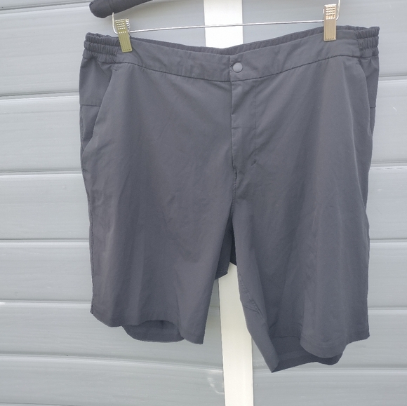 Lululemon Commission Short Swim 9" Black Mens 38 Trunks Drawstring - Picture 1 of 9